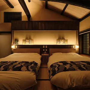 Tsumugi Nishinotoinhanayacho Villa
